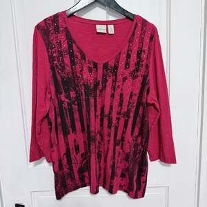 Zenergy by Chico's Rhinestone Embellished V-Neck 3/4 Sleeve Top Red Size 2